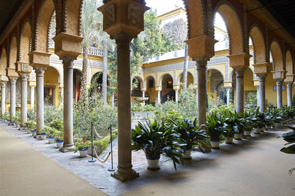 Las Dueñas Palace Guided Tour